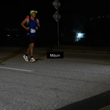 Runner Photo 7434073