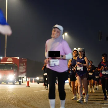 Runner Photo 7434079
