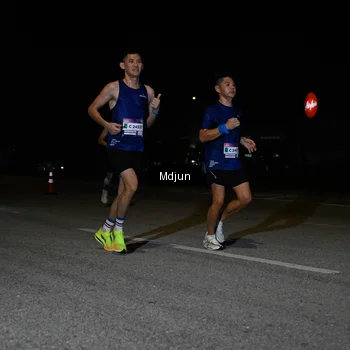 Runner Photo 7434084