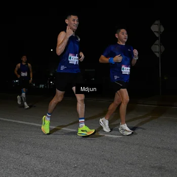 Runner Photo 7434095
