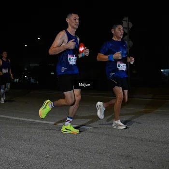Runner Photo 7434104