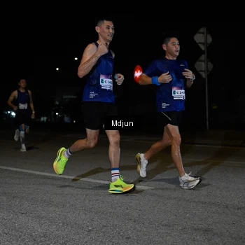 Runner Photo 7434106