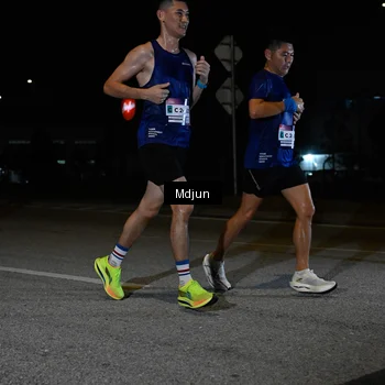 Runner Photo 7434111