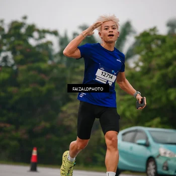 Runner Photo 7434116