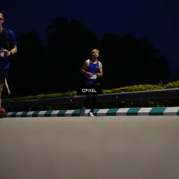 Runner Photo 7434129