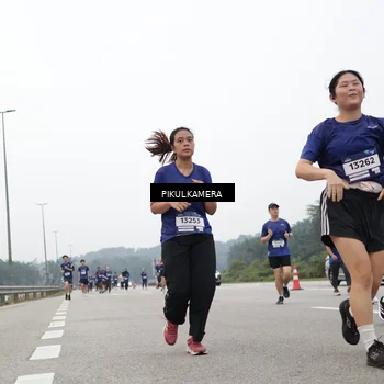 Runner Photo 7434130