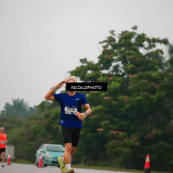 Runner Photo 7434141