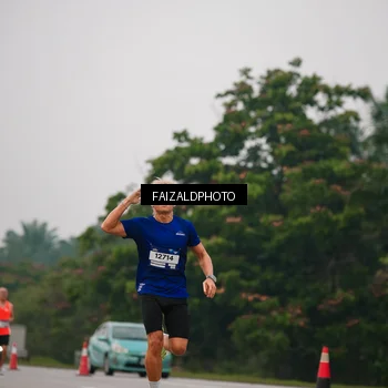 Runner Photo 7434149