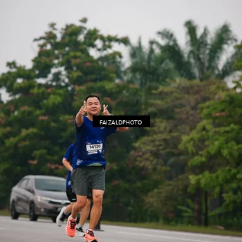 Runner Photo 7434163