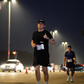 Runner Photo 7434168
