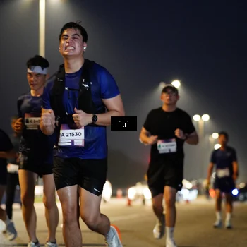 Runner Photo 7434171