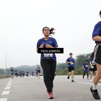 Runner Photo 7434173