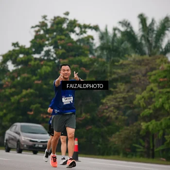 Runner Photo 7434179