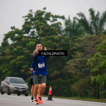 Runner Photo 7434180