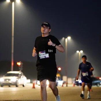 Runner Photo 7434192