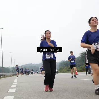 Runner Photo 7434210