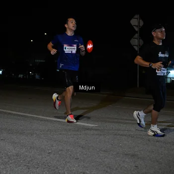 Runner Photo 7434221