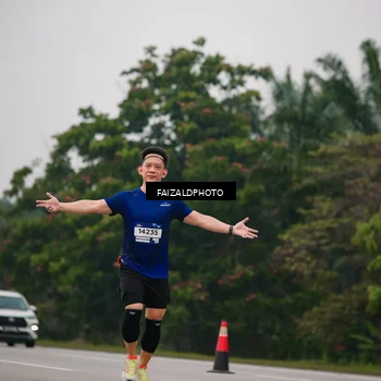 Runner Photo 7434236