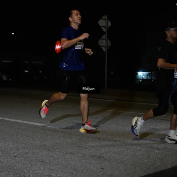Runner Photo 7434237