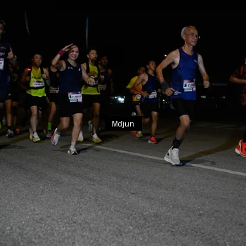 Runner Photo 7434243