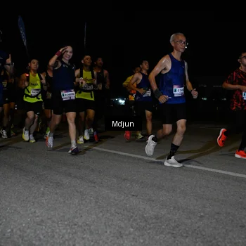 Runner Photo 7434245