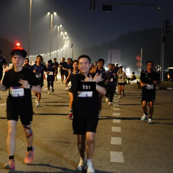Runner Photo 7434257