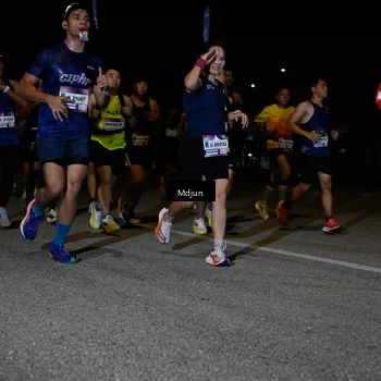 Runner Photo 7434268