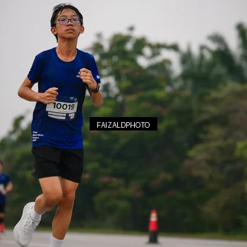Runner Photo 7434277
