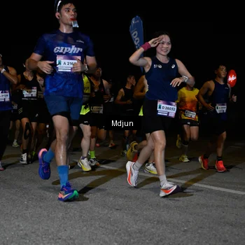 Runner Photo 7434280