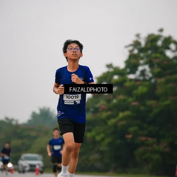 Runner Photo 7434283