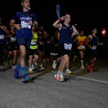 Runner Photo 7434291