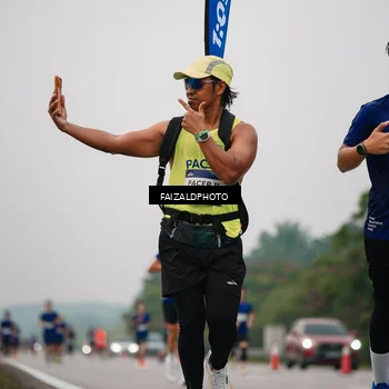Runner Photo 7434293
