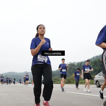 Runner Photo 7434296