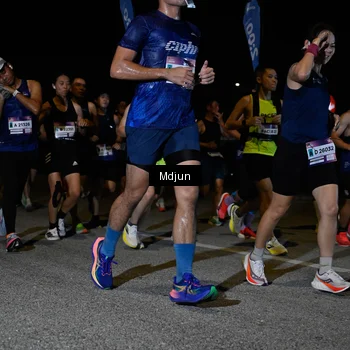 Runner Photo 7434308