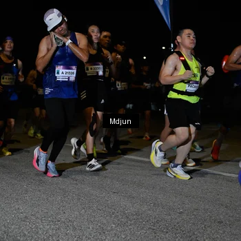 Runner Photo 7434314