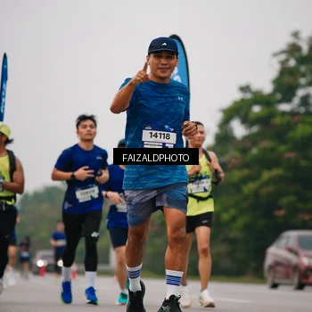 Runner Photo 7434326