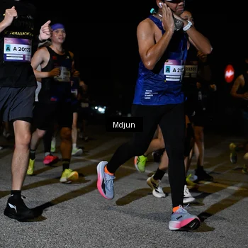 Runner Photo 7434331