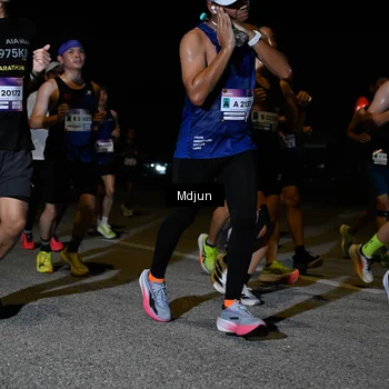 Runner Photo 7434335