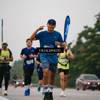 Runner Photo 7434342