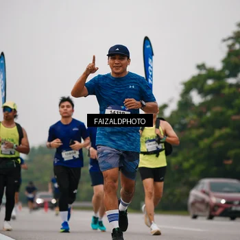 Runner Photo 7434349
