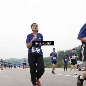 Runner Photo 7434356