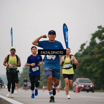 Runner Photo 7434361