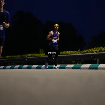 Runner Photo 7434364