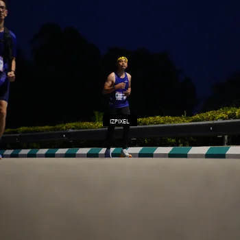 Runner Photo 7434371