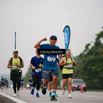 Runner Photo 7434380