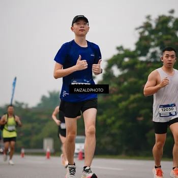 Runner Photo 7434382