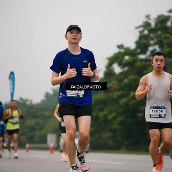 Runner Photo 7434387