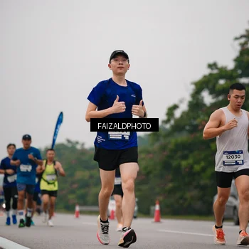 Runner Photo 7434406