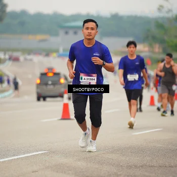 Runner Photo 7434440