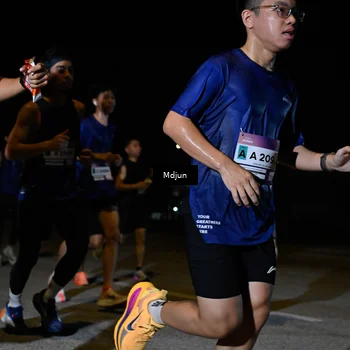 Runner Photo 7434445